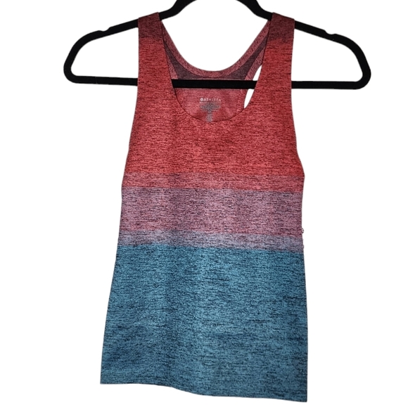 NWT Athleta Relay Tank Top Shirt Gradient Ombre Multi Red Blue Size XS - Picture 4 of 16